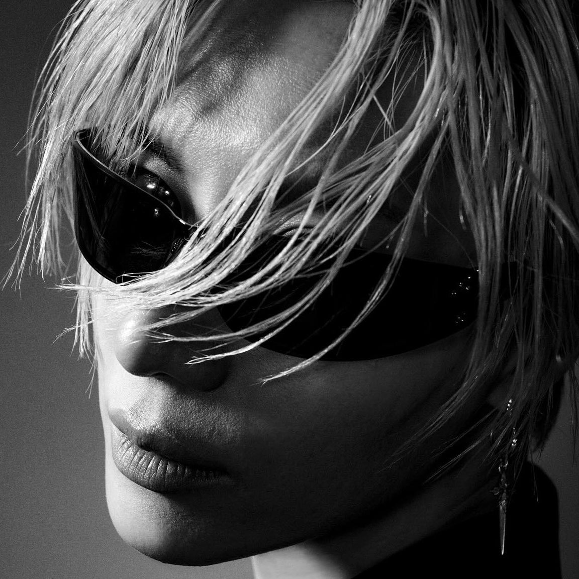 xoalsox_base's tweet photo. #TAEMIN confirms new music this summer!

PHASE 1 : Soft Violence will be released on 31st of August, 2026, at 6PM (KST)  

Go TAEMIN give us everything! https://t.co/4j9eiT6QLH