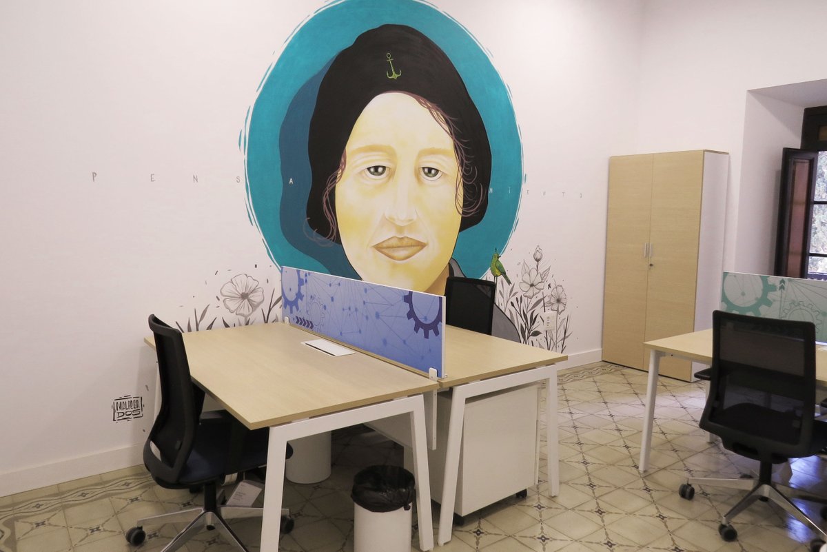 FundUnicaja's tweet photo. 📈Talento + Espacio adecuado = Éxito asegurado.
💡Si tienes una startup innovadora con impacto social, el Centro de Emprendimiento Fundación Unicaja-@PTAMalaga te da el espacio. 
🚀Lleva tu idea al siguiente nivel.
👇Conoce los requisitos: 
https://t.co/LciFRrpwRz https://t.co/iib6ERVzUV