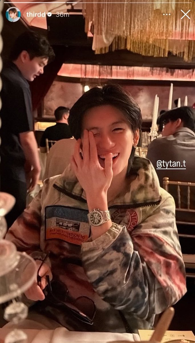 MellMer3's tweet photo. คุณเลิกยิ้มได้มั้ย
ทำไมครับ ผมยิ้มแล้วมันน่าเกลียดหรอ
ผมหวง https://t.co/Oc0rOzQZ42