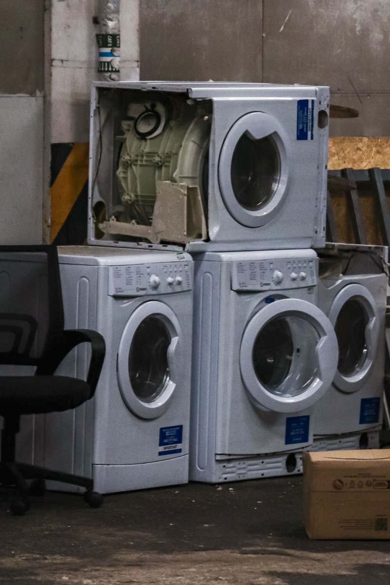 FORCERATech's tweet photo. Every year, thousands of returned appliance parts are scrapped while still usable. LUMINA predicts each component's remaining useful life with AI + digital twin analytics — so quality teams reuse, refurbish or scrap with confidence. @AID4SME #GreenDeal #CircularEconomy https://t.co/FCdHnF444M