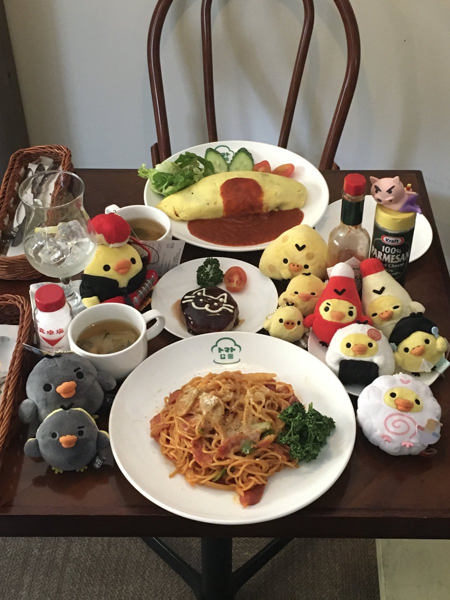 itsrang2's tweet photo. 진짜인정……특히식당가서사진찍을때졸귀임💕💕 https://t.co/mlcySPiKJV