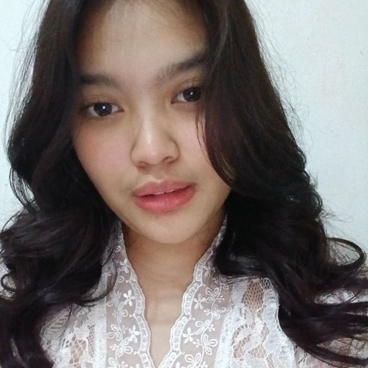 ciaojenaa's tweet photo. aduh cinta bgt sama my rambut gue https://t.co/KQAHSSKwF9