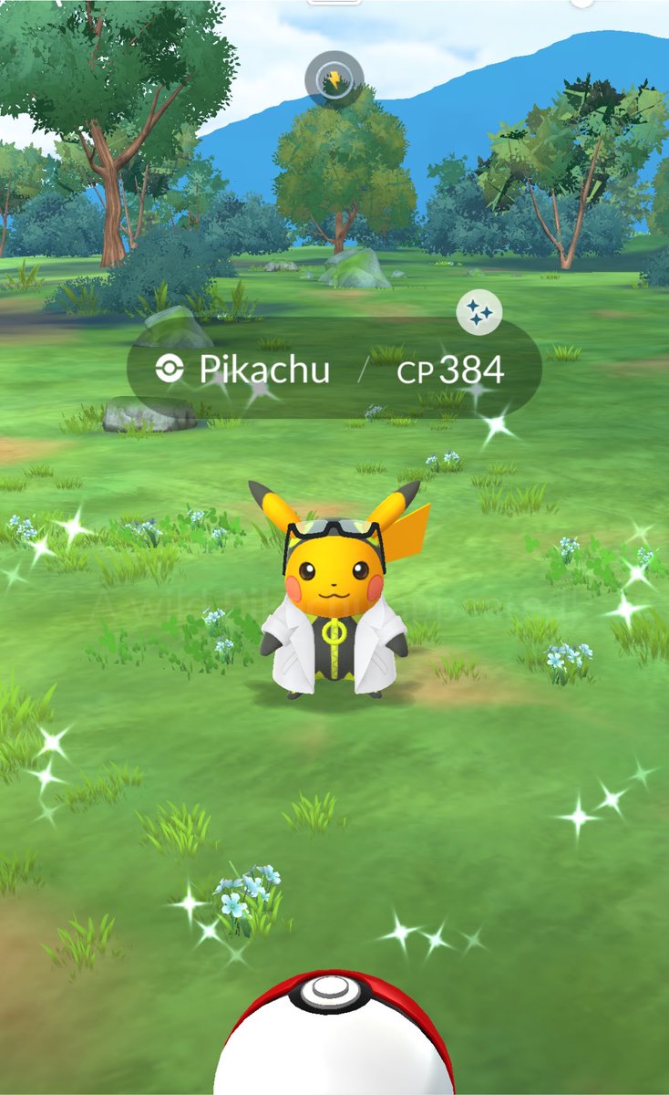 Mr_MuFc1987's tweet photo. We got Him !!!! From win a raid research 🔬 buzzing !! #pokemonGo #shinypokemon #pokemongofreinds #pikachu https://t.co/jRhJAPyp7t
