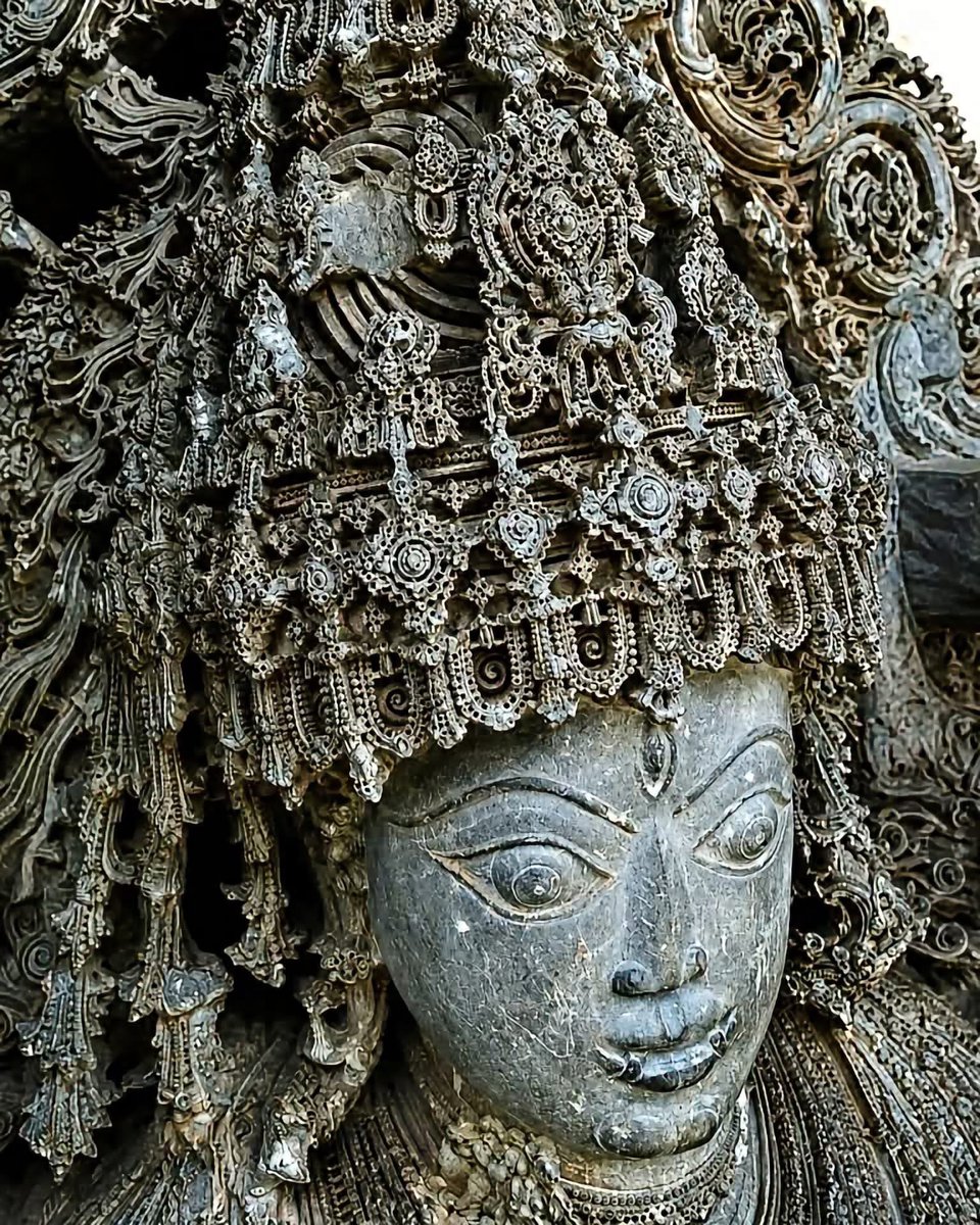 SanatanTalks's tweet photo. If not hammer & chisel... then how? 🤔

The astonishing precision, intricate carvings, and breathtaking symmetry seen in many of Bharat's ancient temples continue to inspire admiration and curiosity. Every detail reflects extraordinary craftsmanship, patience, and engineering skill.

What do you think was the secret behind creating such masterpieces centuries ago?

Think... 🇮🇳