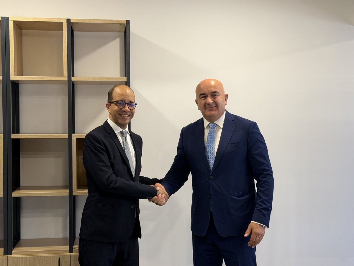 MPoljoprivrede's tweet photo. 📢 Ministar Vladimir Joković sa saradnicima održao je sastanak sa predstavnicima IFAD-a u okviru supervizijske misije projekta GORA. 

➡️ Razgovarano je o dinamici sprovođenja projekta, jačanju kapaciteta i implementaciji aktivnosti. 

Istaknut je značaj projekta za proizvodjače. https://t.co/GghjcwkL8B