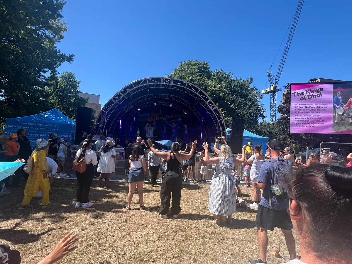 AlistageLtd's tweet photo. It’s so good to work with @Celebtime again on another amazing event 🎪✨

We love seeing familiar faces and working with returning customers year after year

Thank you for allowing us to be a part of your event - swipe to see the memories made under the Alidome  🎶

#alistageltd https://t.co/8T9a3Ww2oN