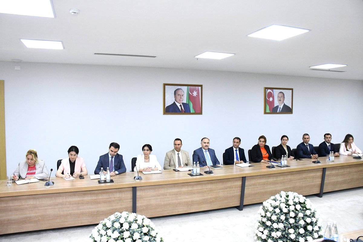 YAP_1992's tweet photo. YAP Sədrinin müavini – Mərkəzi Aparatın rəhbəri Tahir Budaqov Çin Kommunist Partiyasının nümayəndə heyəti ilə görüşüb.

https://t.co/677ckyYUX1 https://t.co/lHfoenYVGO