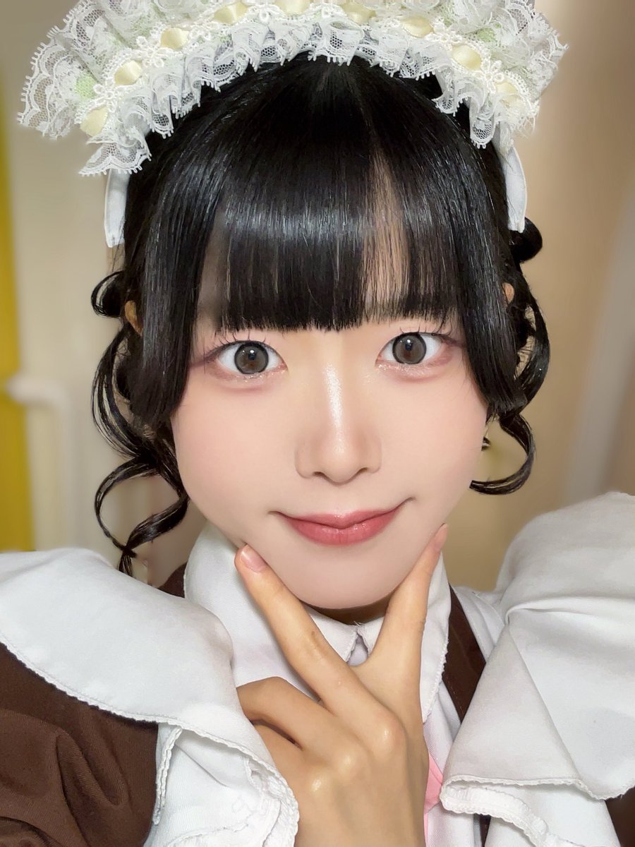 maid_higuma2's tweet photo. プレゼントツイン🎁 https://t.co/iKAb3XsU9B