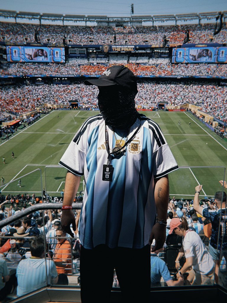 Luckymaskedx's tweet photo. El papá de los pollitos
Si Argentina gana el mundial voy a dar $50,000 ($3,000 DLRS) entre los RT de este post.
Única regla, deben estarme siguiendo. https://t.co/YRNRPoHBD0