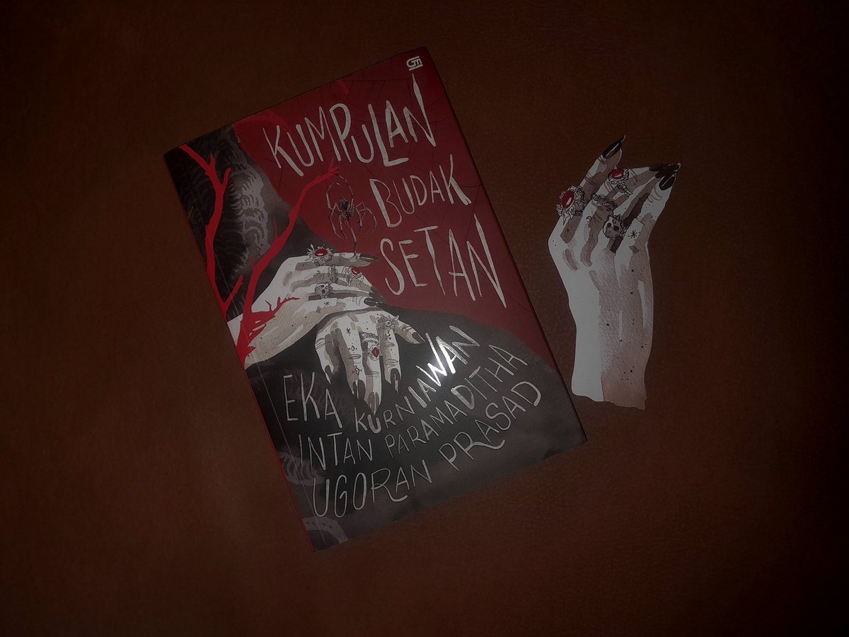 SightToSea's tweet photo. I didn't expect the book to come with such a cool bookmark.. It reminds me of Thing from the Wednesday. I'll start reading it tonight. https://t.co/U0MCPd5L5t