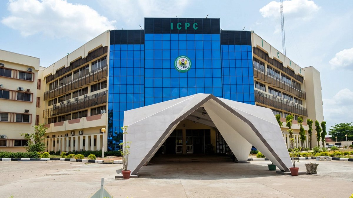 bdtestimonial's tweet photo. ICPC Uncovers 908 Suspected Ghost Workers, Recovers ₦942m in Payroll Fraud Probe
https://t.co/JOeBgIgKDk
#icpc #fraud #payroll #probe #ivana #executiveorders
@PoliceNG @icpcnigeria @federalreserve https://t.co/arVMPd22qT