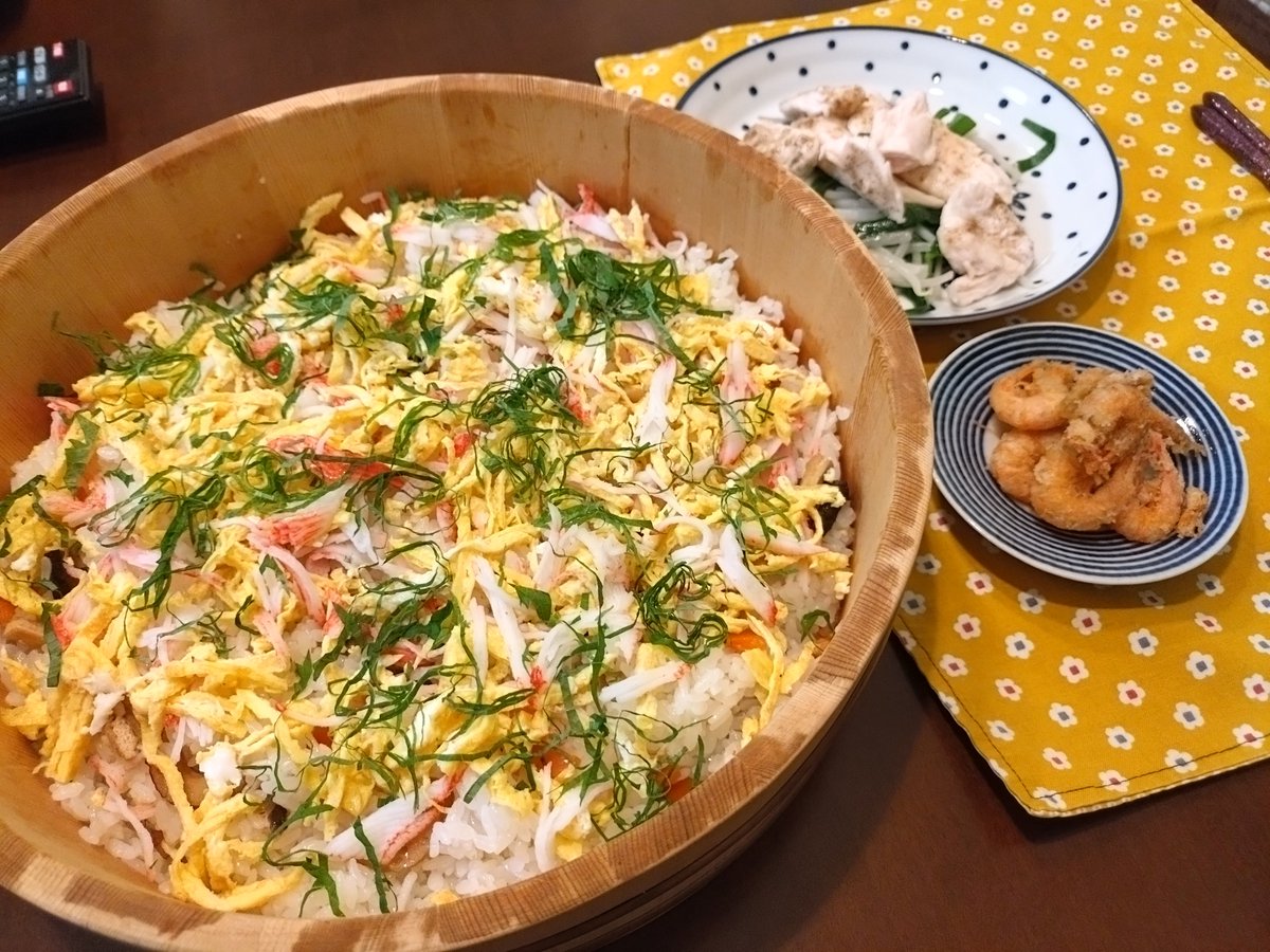yutatsu2_5's tweet photo. 毎日暑い💦外出したくない
そんな日が続いてますが、ご飯は元気に食べてます https://t.co/67UZ6v8J0s