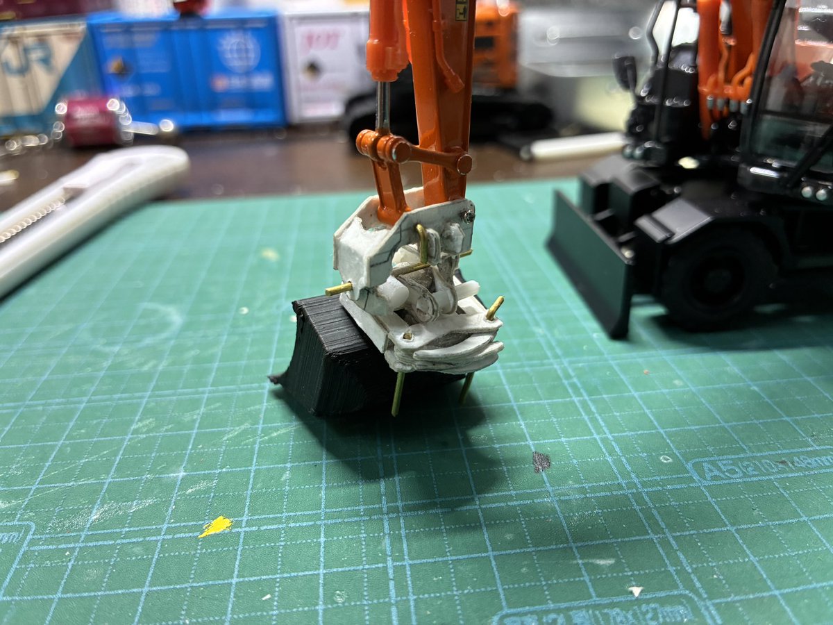 ZX125W-7 せっかく買ったら何か作りたくなるのです チルトローテータと