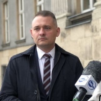 IreneuszBMarian's tweet photo. 1,5 miliona łapówek w tle u tego Tuskowego posła Króla.
I co ?? cisza https://t.co/OAOsls9id1