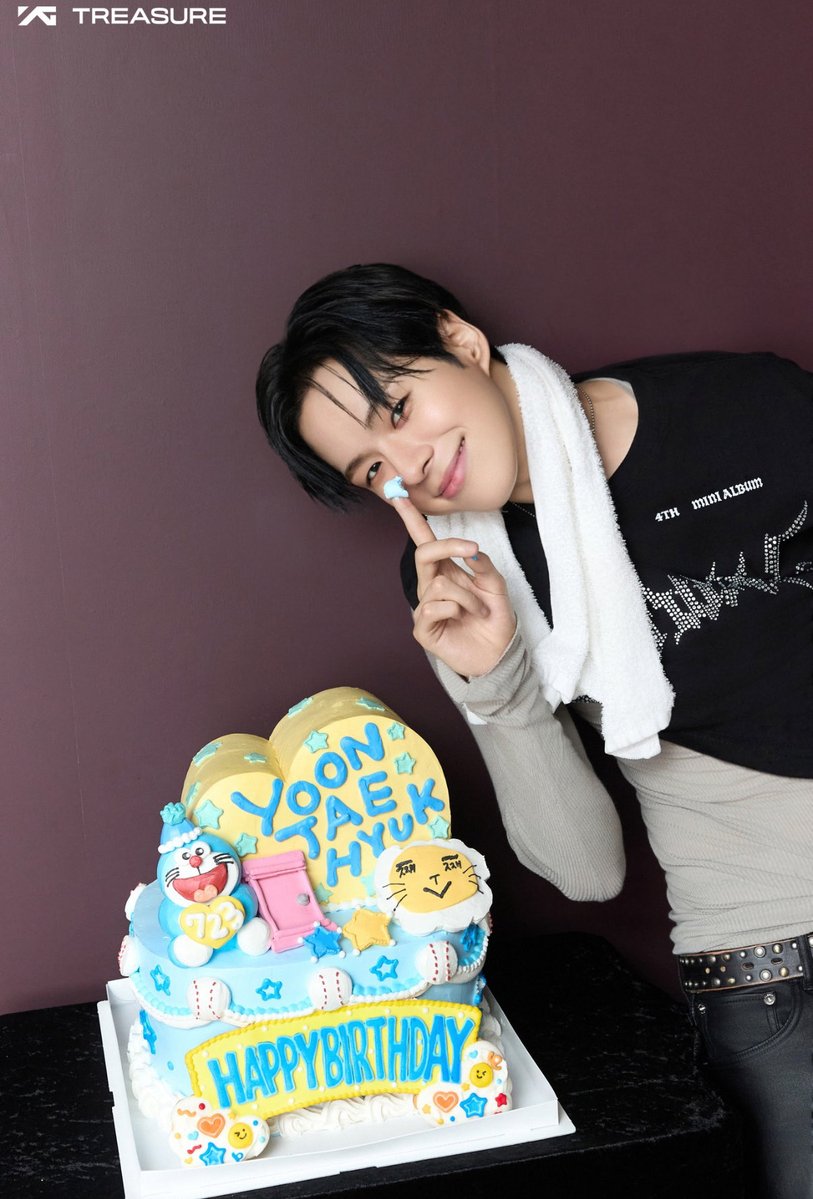 bborrrrr_'s tweet photo. 재혁이덕분에엄청행복햇떤하루♡
생일너무너무추카해 https://t.co/yfLdbq6b1B