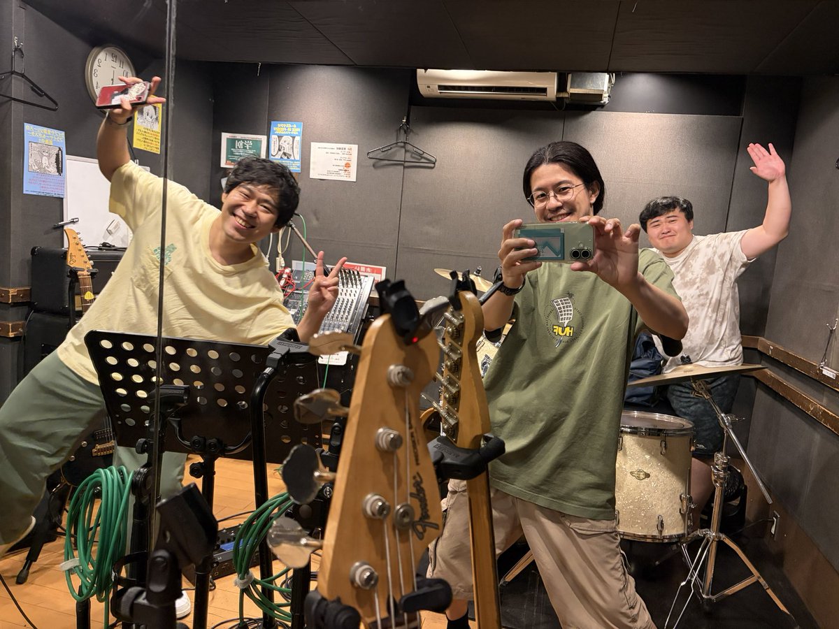 t_nut0921's tweet photo. THE ANNA(ジ アンナ)は
自分が20代前半の頃にやっていた、
色んな思い出が詰まった大切なバンド

スパゲッティジャンクション店長
やまとの強い希望に応えるべく

7/25(土)富山SOUL POWERで
一日限定復活ライブやります🔥 https://t.co/DUwo3HIgI4