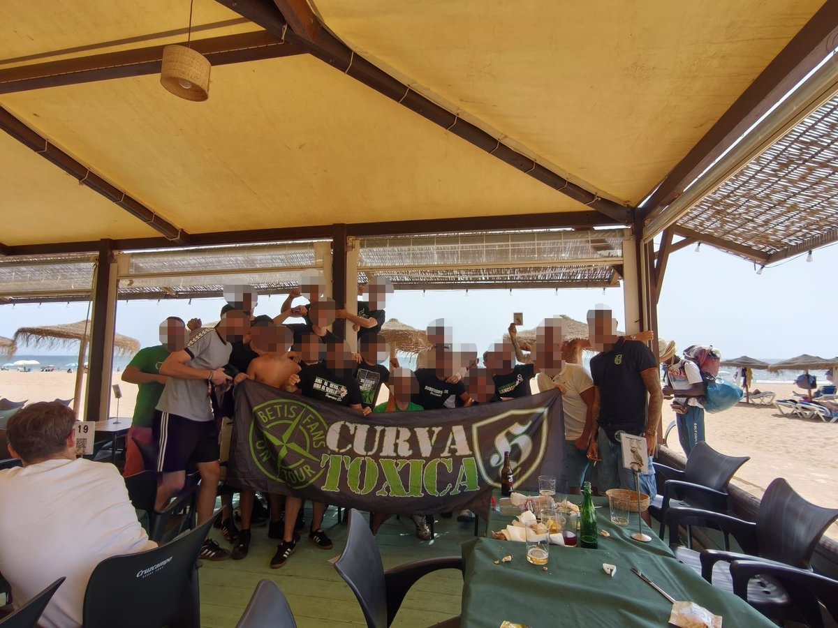 1986Oficial's tweet photo. De visitante o de local, donde tú juegues VAMOS A ESTAR! #40añosSupporters https://t.co/5GZXfaPwOx