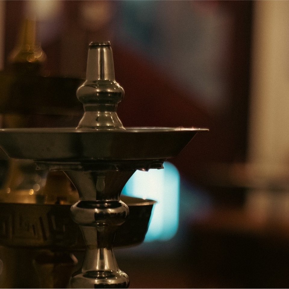 moa_shisha's tweet photo. 当店は煙草もお席で吸える
喫茶店になります。
シーシャのご利用がなくても
ドリンク1杯からお気軽に
お立ち寄りください☕️

また"今月のオーナーの本気プリン"
〘 紅茶プリン 〙も提供数に
余裕がございます。
デリバリーでのご注文も可能です◎

https://t.co/q8uhiYWloU

すずき
#よるの喫茶店 https://t.co/up3uyWLTFa