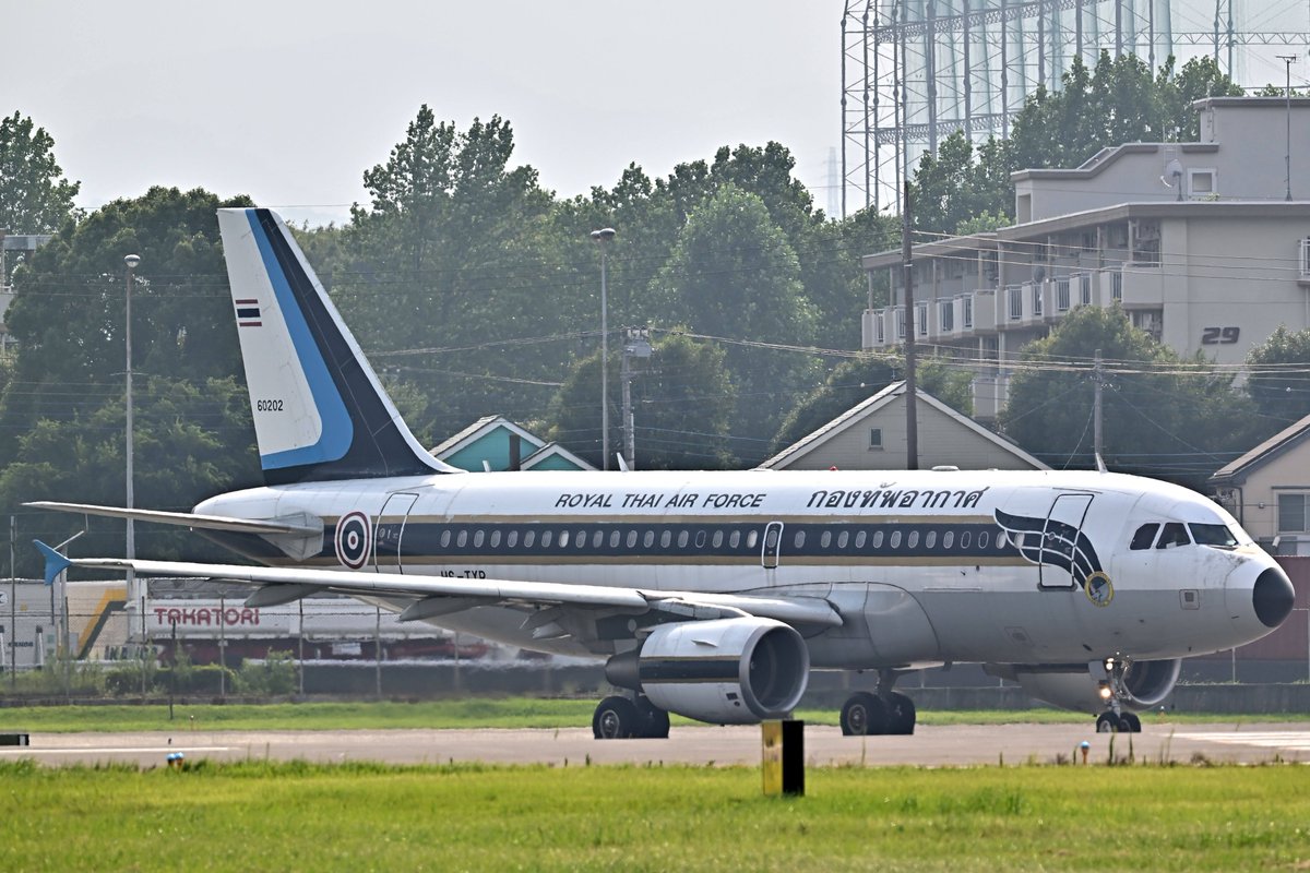 MikeOscar454511's tweet photo. 2026/07/23
タイ空軍の機体を見ると、屋台のウマいメシを思い出してお腹が空きます😆
いつ見ても美しいカラーリングのエアバスA319ですが、近寄るとそれなりに使い込まれている感じですね。また来年来るかな?เชิญมาอีกนะครับ
#RJTY #横田基地 #RTAF https://t.co/pUdfPybnRY