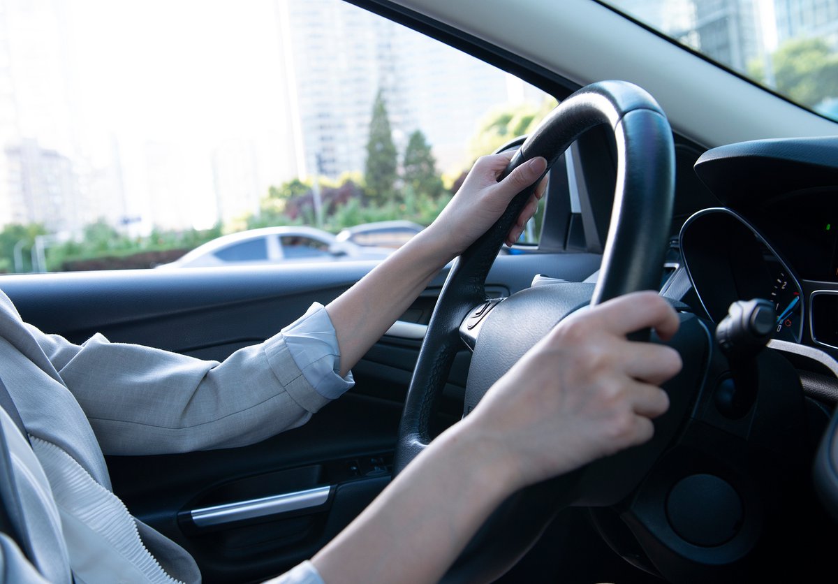 GennieKuzyk's tweet photo. Just nailed my first parallel parking attempt on the first try!  No more panicking when reversing—this driving lesson win made my whole week. #DrivingSchoolVibes https://t.co/SdYLPulck0