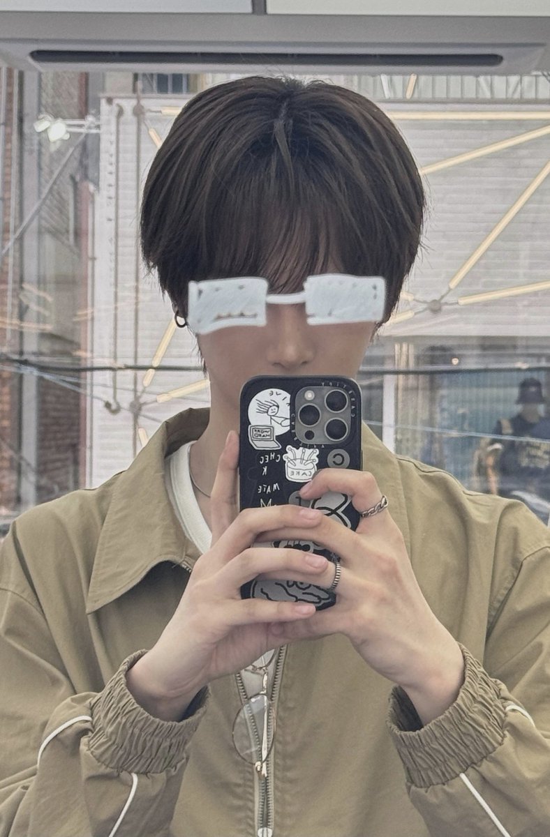 anxinnnnne's tweet photo. ㅋㅋㅋㅋㅋㅋㅋ 아 쪼안신 개웃기네 😎😎 https://t.co/pNnAMcGWm9