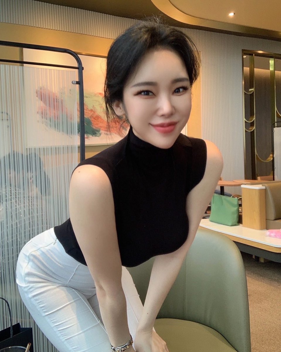 _tini_ring's tweet photo. 😼👃특이한 취미 받아줄수잇어요? ❤장난금지!!!❤  >>>라인 hz2588   ❤친추해줘용 ^^🥺🧒
#육덕  #펨돔  #가슴  #팔로우  #변녀 https://t.co/6CbJ5a6rpR