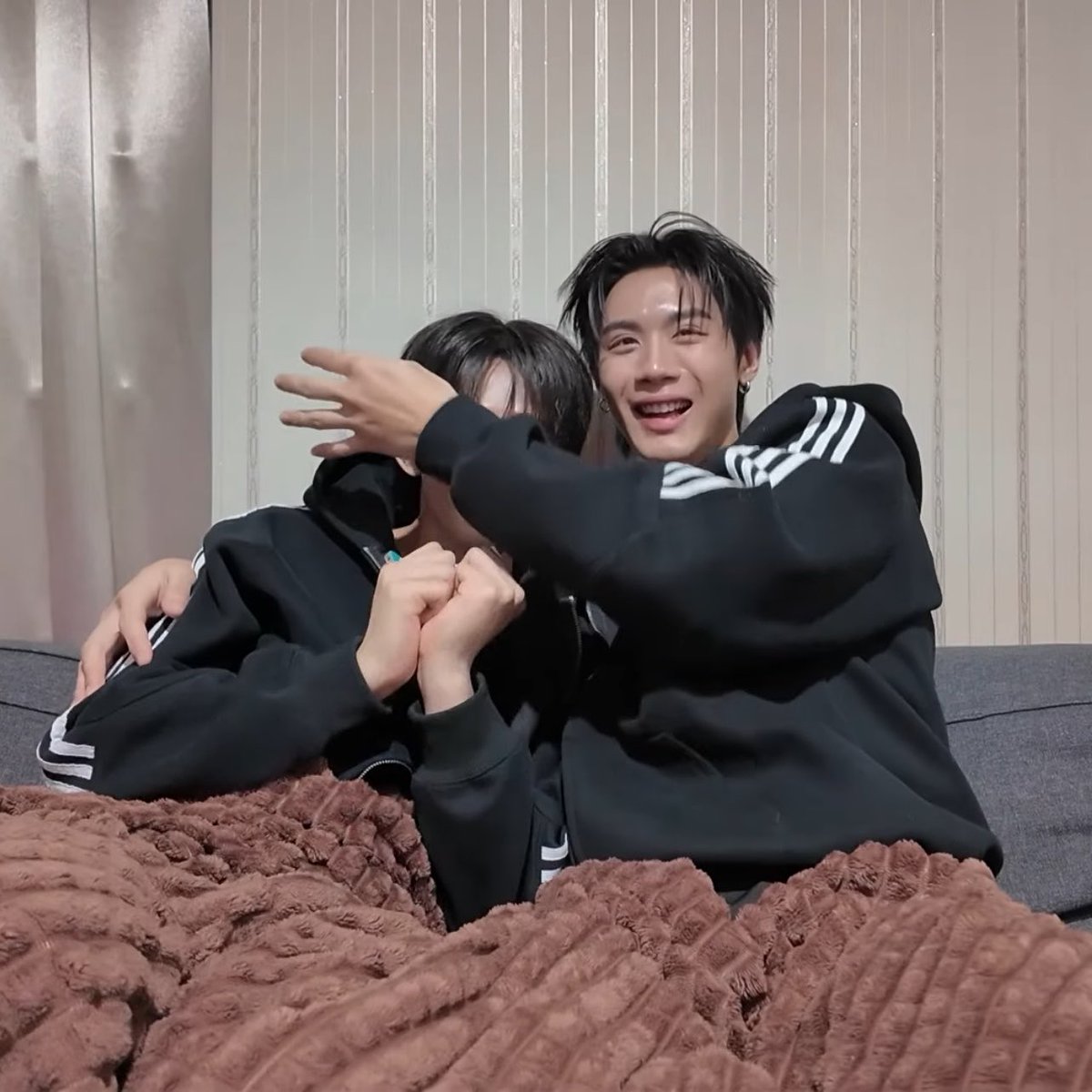 kittynaniez's tweet photo. last 15 minutes of payback ep 8 gagged everyone, even the actors themselves😭 https://t.co/fOKKUXQOqY