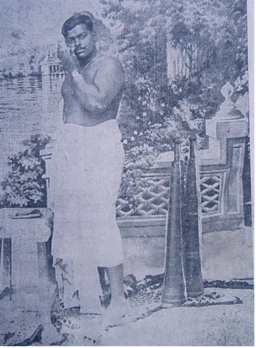 GhanendraTrive3's tweet photo. #ChandrashekharAzad 

महान क्रांतिकारी एवं देशभक्त,
चन्द्रशेखर आजाद जी को 
 उनकी जन्म जयंती पर 
सादर नमन 🙏🙏 एवं 
भावभीनी श्रद्धांजलि 🌹🌹 https://t.co/BnH0Su5eiJ