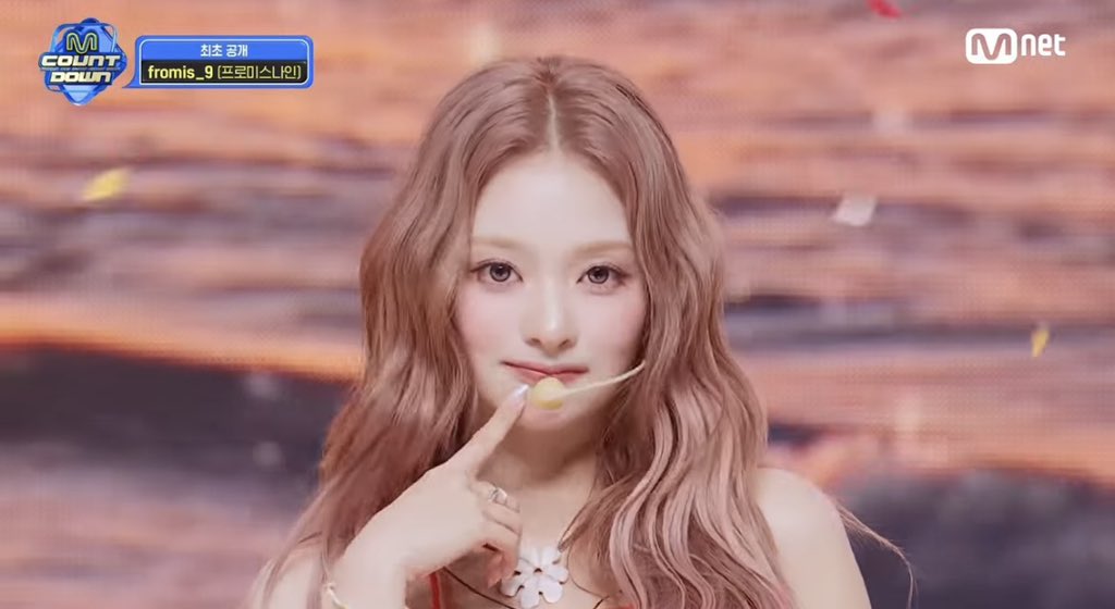 keitadj3's tweet photo. #fromis_9 Mカでカムバック

エンディング妖精 https://t.co/iT7cIUUdZN
