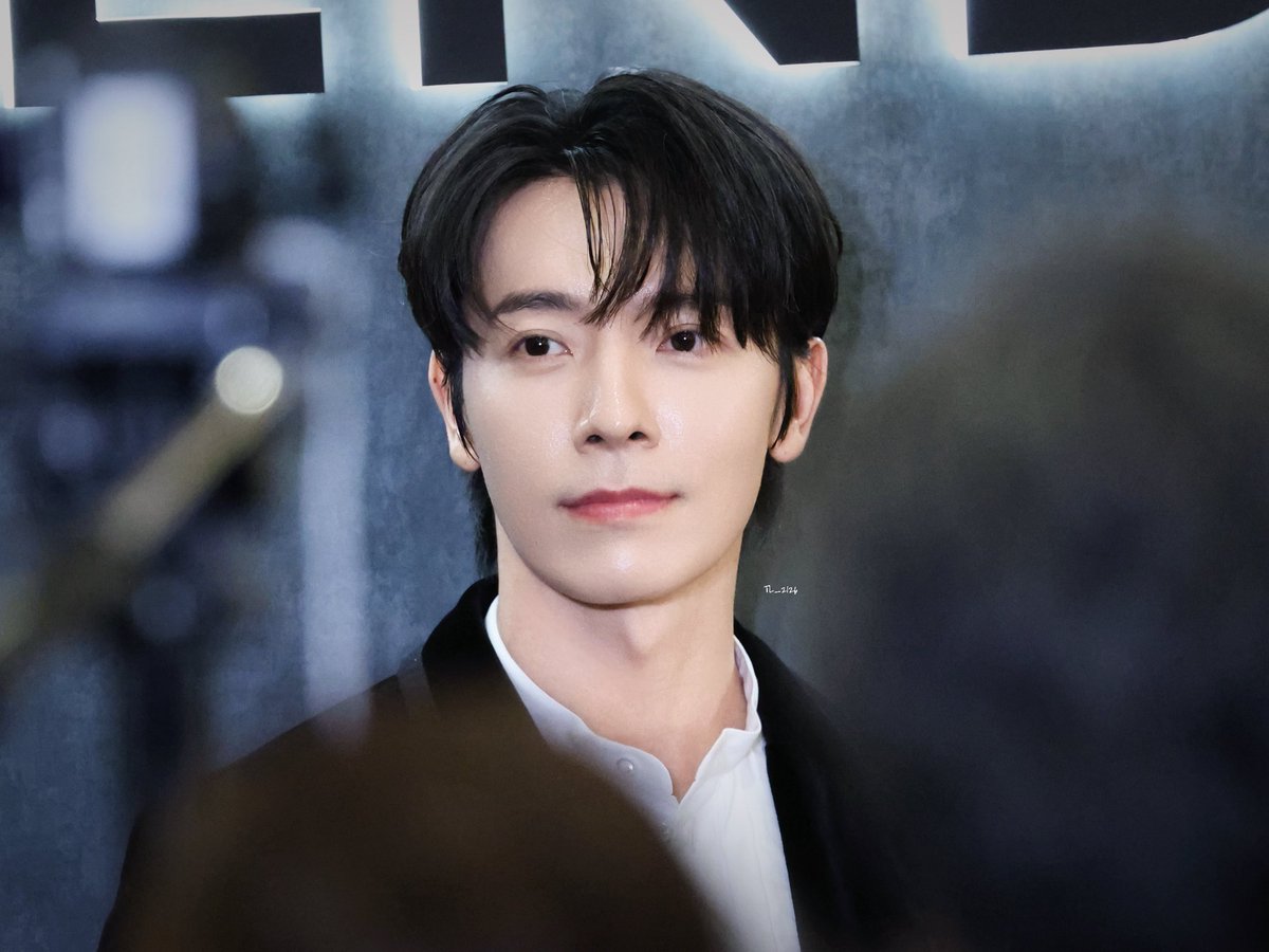 tl_2126's tweet photo. 20260723 FENDI in TAIPEI

FENDI 왕자님 😭😭😭😭
 @donghae861015 

#동해 #DONGHAE #李東海 https://t.co/PQnYhjDcZE