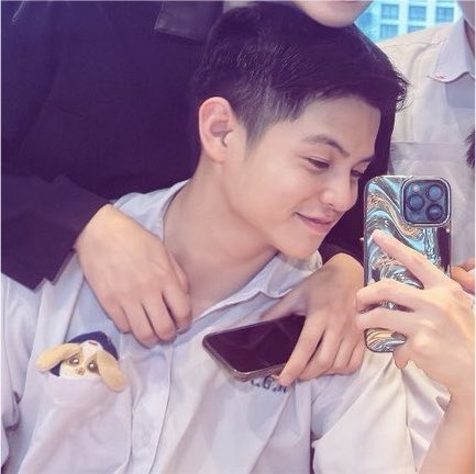 bareiyys's tweet photo. ในนี้มีเวสลีกี่ตุววว https://t.co/KDE7ZZtDcB