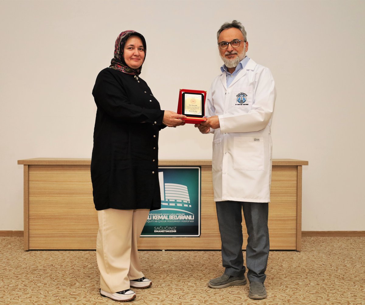 KDogumevi's tweet photo. Kurumumuza uzun yıllar boyunca ��zveriyle hizmet eden Sağlık Bakım Hizmetleri Müdürümüz Derya KOÇ için konferans salonumuzda anlamlı bir veda töreni gerçekleştirdik.

#Veda #Teşekkür #KonyaDoğumevi https://t.co/xFmXwgRjJD