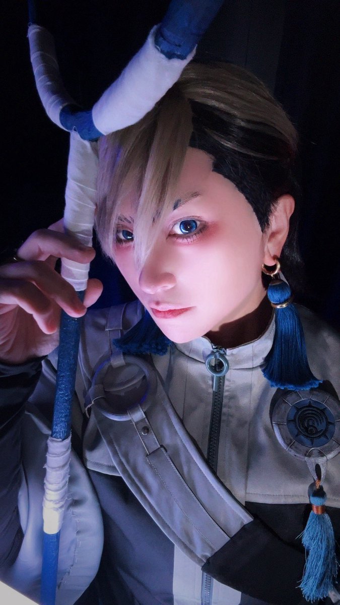 rei_5380_rei's tweet photo. 🚯コスプレ

編集/武器製作→あすか https://t.co/oxGgcTDJ36
