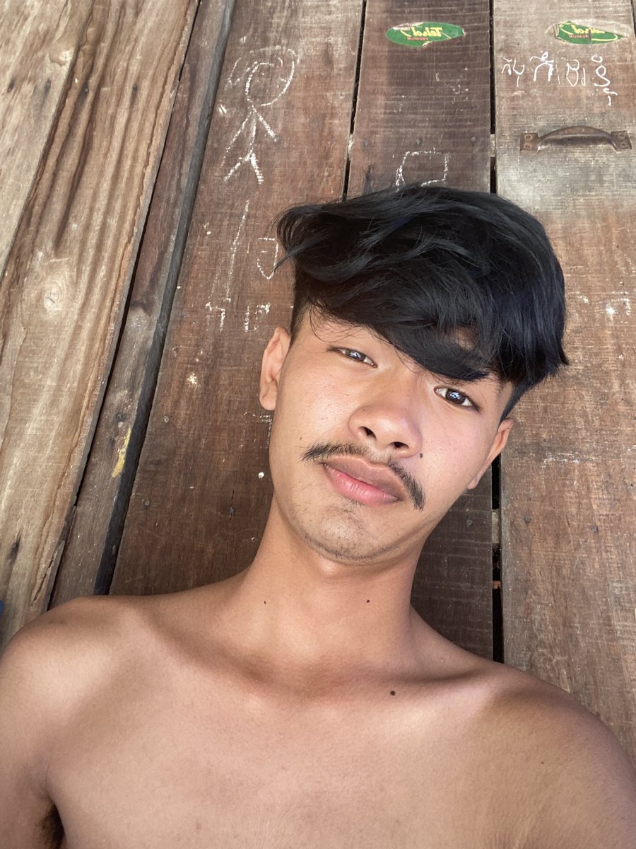 Van zin (កំពុងស្ពឺ)😇 tweet media