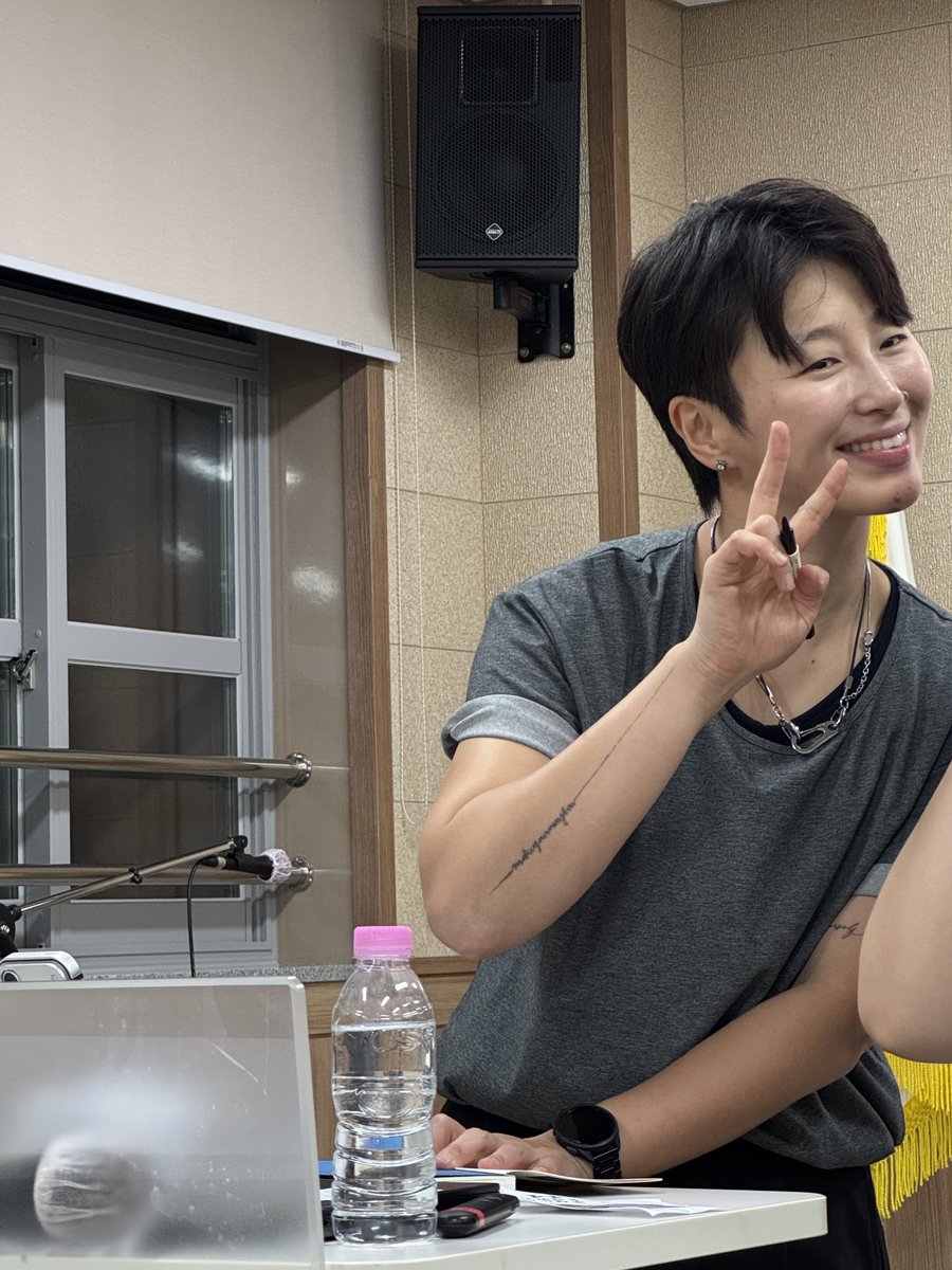 eun_eeee's tweet photo. 왕복 8시간의 가치 https://t.co/YoSGYx0j3H