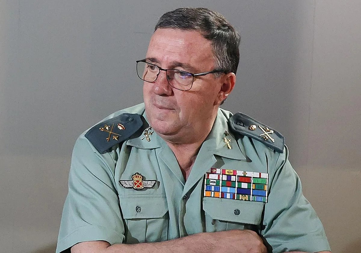 veintimillapie's tweet photo. La Sala Militar del Supremo que preside la esposa de Conde Pumpido considera que decirle a un subordinado:  atente a las consecuencias, me vas a comer la polla, no te meto dos hostias porque no te tengo delante o me cago en tu puta madre, no es abuso de poder en el ámbito militar https://t.co/O3eZ8HP2v1