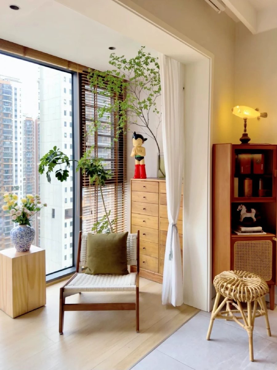 yunduhui7's tweet photo. Just swapped my 9-to-5 desk for a balcony veggie garden  Small shifts = big daily joy https://t.co/kvFkH8UeNR