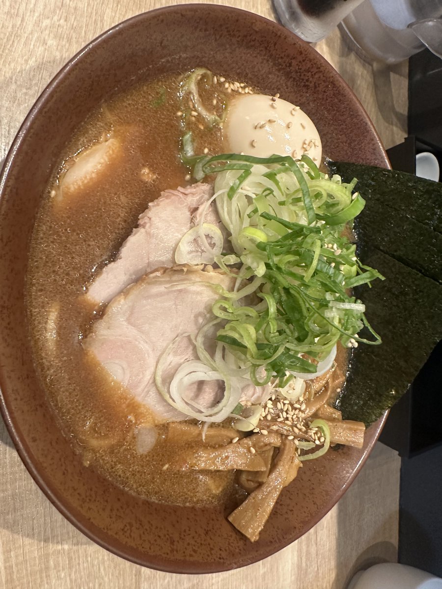 mikogmiriko's tweet photo. 舞台を観たあとラーメンを食べて帰る。
平和だぁ！ https://t.co/2BV8bz5DOU