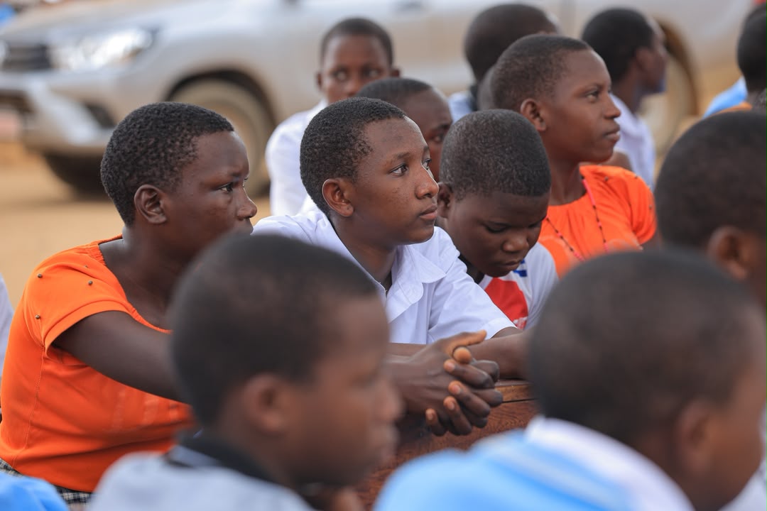 reachahand's tweet photo. Swimming isn’t a luxury; it’s a community benefit to safety. Every stroke learned is a life that could be saved, not just one’s own, but a friend’s, a neighbor’s, a stranger’s.

A community that swims safely is a community that survives. #DrowningPreventionDay2026 School Outreach St Mugagga Vocational Sec School, Kkindu Masaka

#DrowningPrevention #OmanyiOkuwuga #TulwanyiseOkubbira
