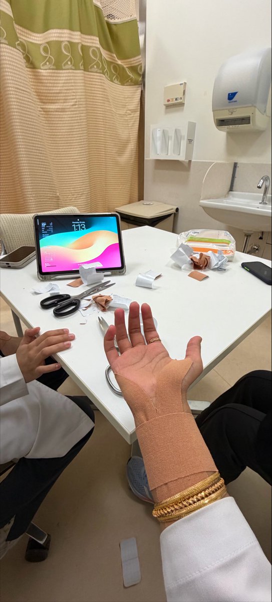 a2005mlak's tweet photo. اليوم قررت اختبر مع Interns لان ليه لا 
#ALT https://t.co/XpKnKrRxJi