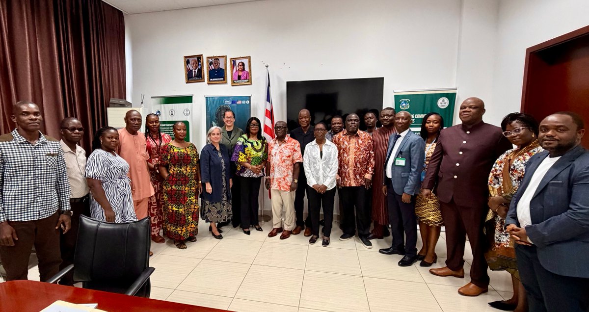 libfoodsafety's tweet photo. The 4th #LiFSI Project Steering Committee brought together public &amp; private sector leaders to review progress on strengthening Liberia's food safety system. Discussions focused on a national food inspection framework, harmonised inspections &amp; continued stakeholder collaboration. https://t.co/qFR8kq5qhp