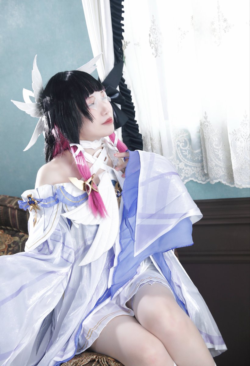 nat1_n's tweet photo. 【※Cosplay※】

原神 / GenshinImpact
コロンビーナ / Columbina / 哥伦比娅

p＊Toshiさん

#GenshinImpact  
#GenshinImpactcosplay https://t.co/lQ6ZWaCtiY