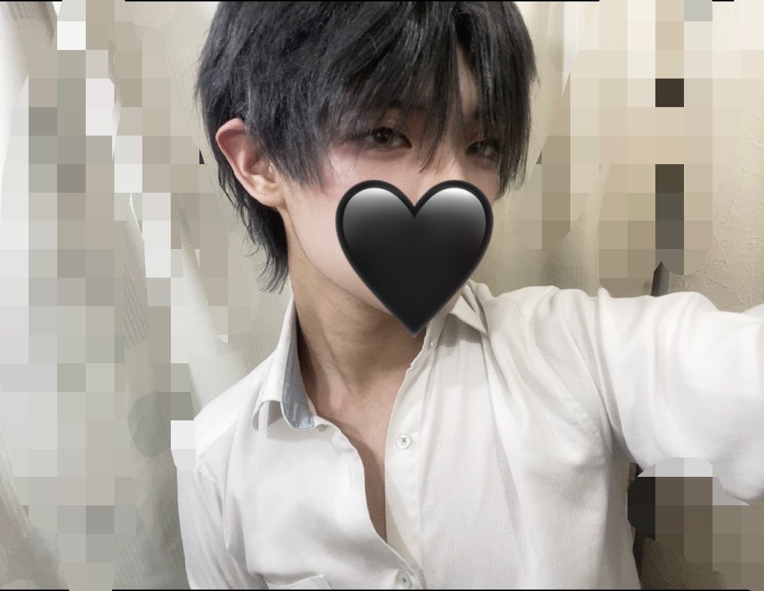 ろあ tweet media