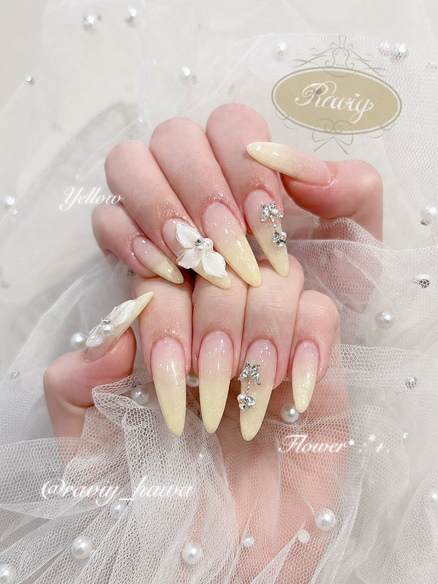 【ぱいなつぷる】THE FAVORI サテンメイドコレクション　ネイル ネイルとまつ毛屋さん🎀Raviy on X: 