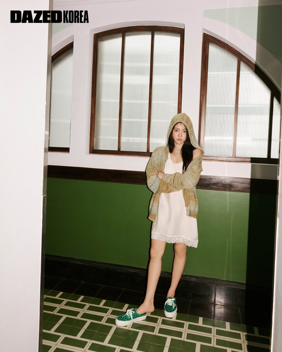 luvyrrv's tweet photo. MORE UNRELEASED PICTURES YERI FOR @DazedKorea !! https://t.co/rkmBTJ1cxN