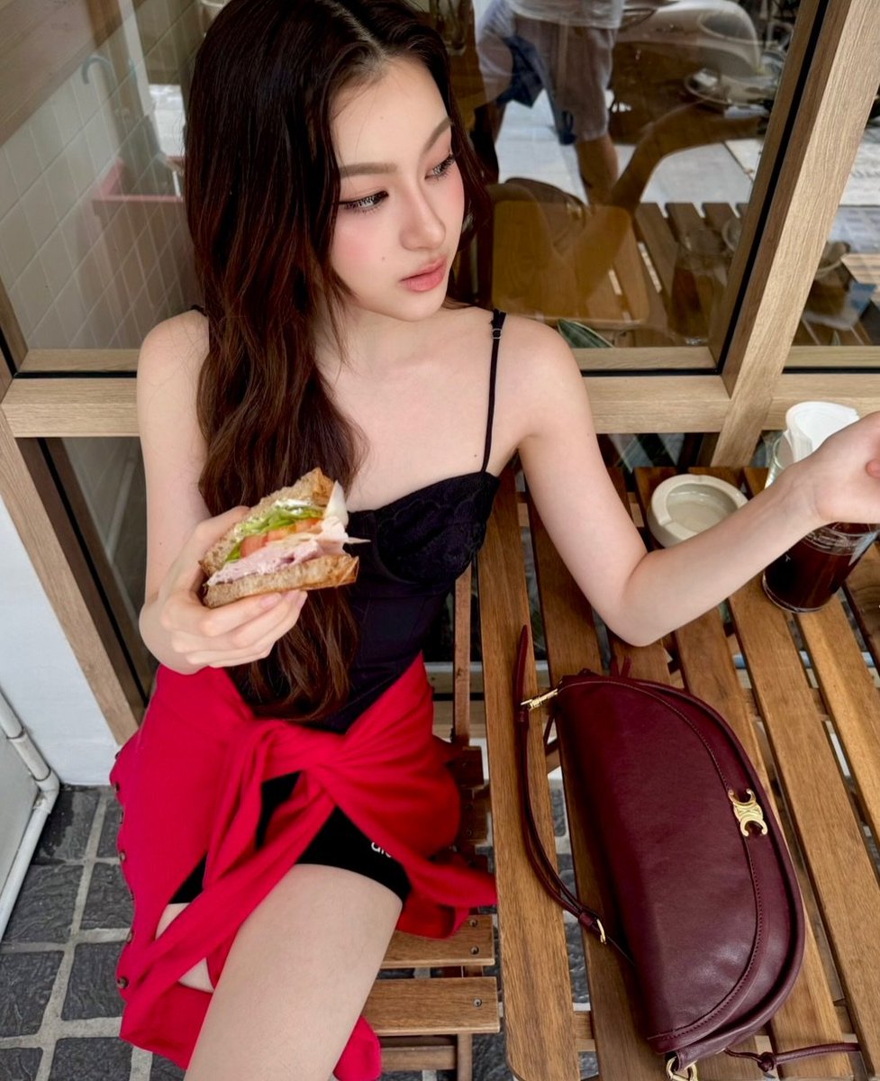 primiitrend's tweet photo. ɪɢ: ᴘʀɪᴍɪɪʟʏ ᴜᴘᴅᴀᴛᴇ

 งั้มม🥐

#primiily #ลูกหมีของพรีม https://t.co/hVsAuC7sr1