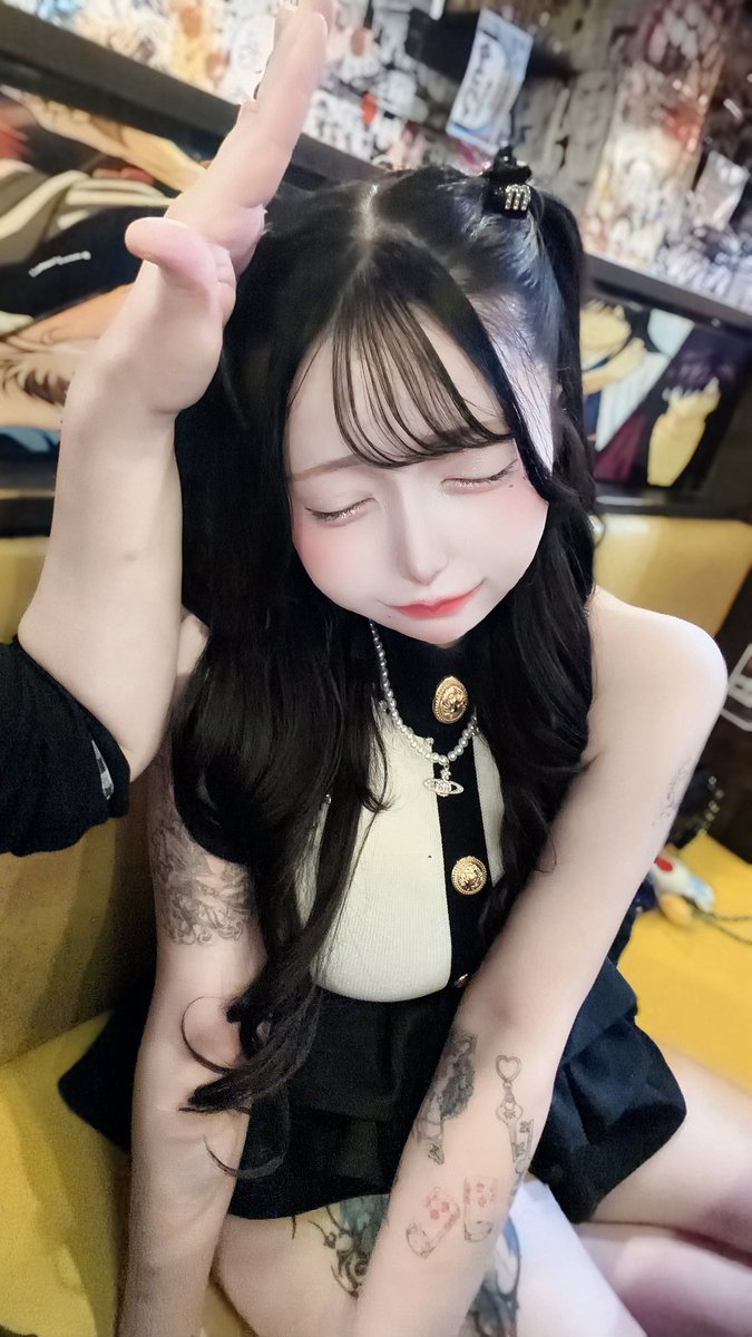 2killAngel's tweet photo. 私だけじゃなきゃ嫌だし、私だけ可愛がって欲しいし、私という存在を貴方の全てにしたい https://t.co/tjZF59wPnm