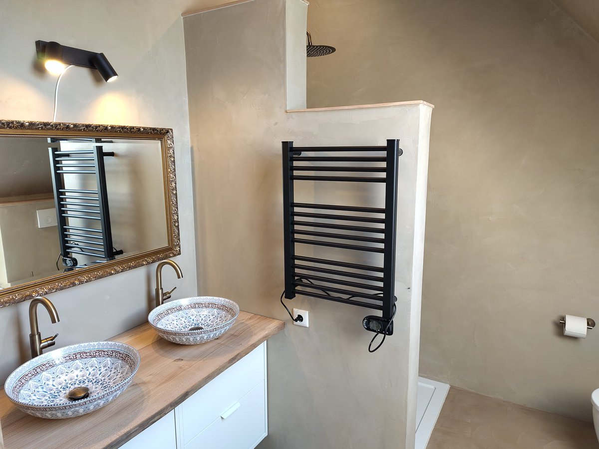 wandwaarde's tweet photo. Pas opgeleverd, deze prachtige #badkamer https://t.co/MipRzD6vj8 #wandwaarde #quivita https://t.co/AD5EjzRZBK