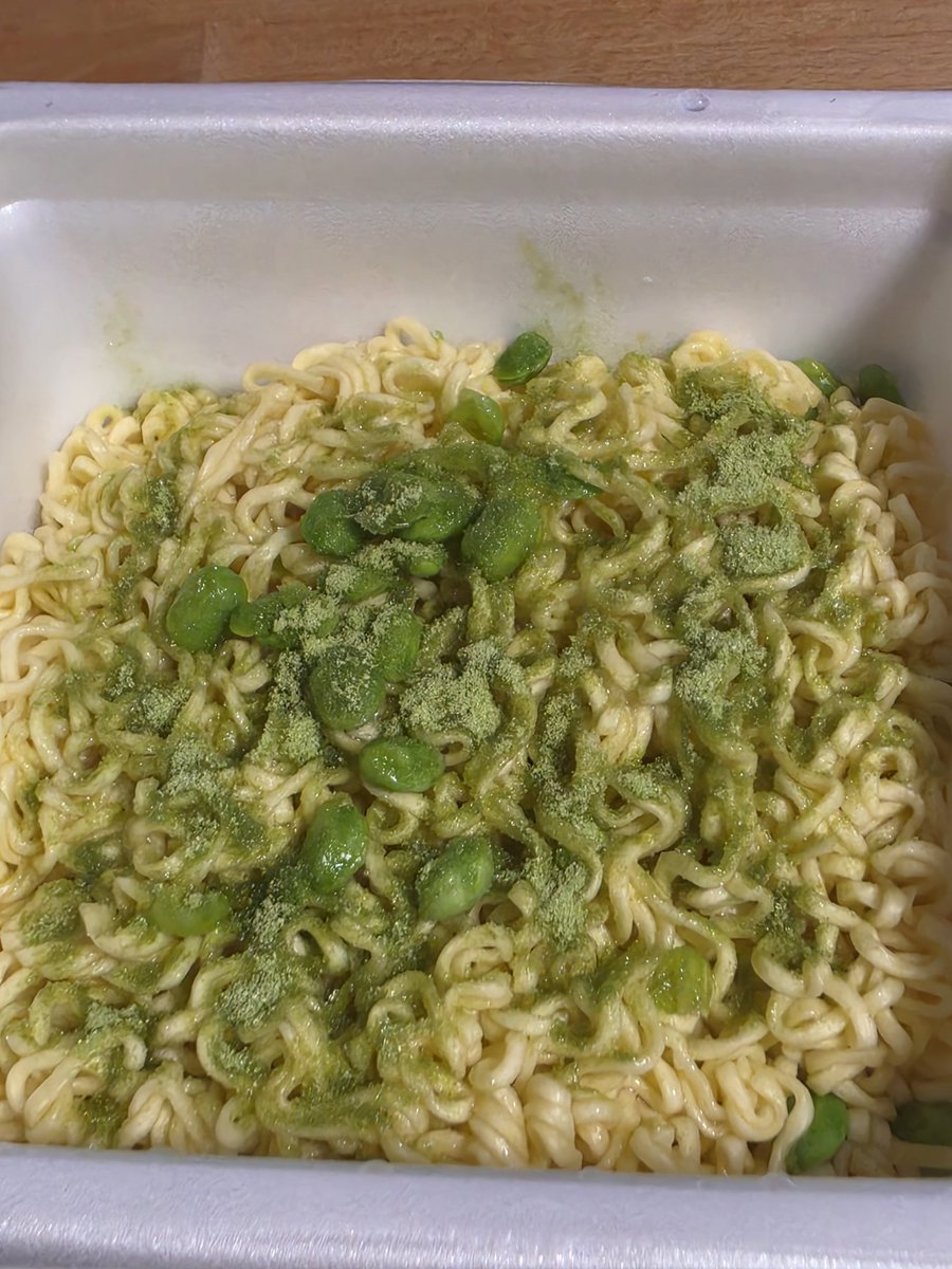 uzukirin's tweet photo. 豆焼きそばの塩風味といった感じ https://t.co/QBlO1YAjKP