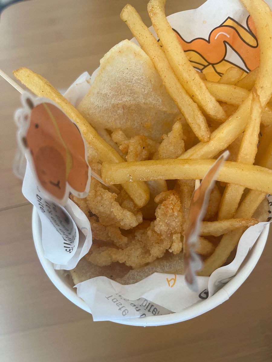 jsbzpfc's tweet photo. Just found half of my leftover fries in my partner’s bag + their half of soda in mine—small stuff hits different https://t.co/op2ltFNBJG
